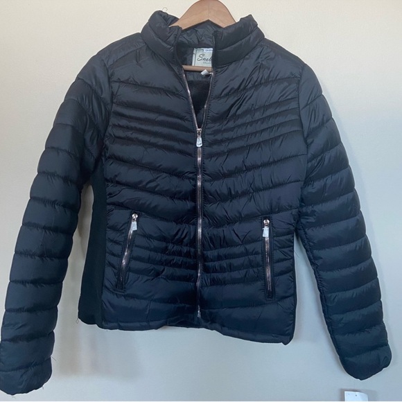 🌸 Snobbish Collection 🌸 black puffer jacket - Picture 1 of 8